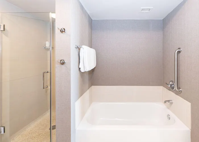Chicago Marriott Hotel 4*