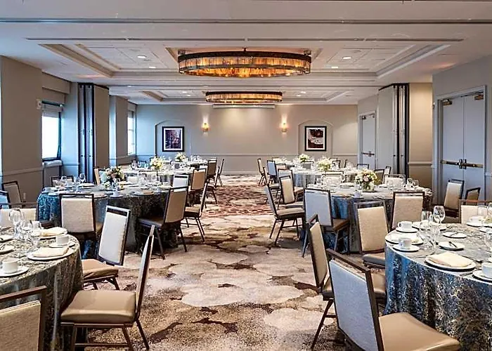 Chicago Marriott Hotel 4*
